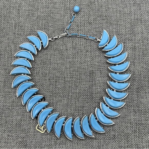 Antique Coro lucite blue necklace #99 - Picture 2 of 7